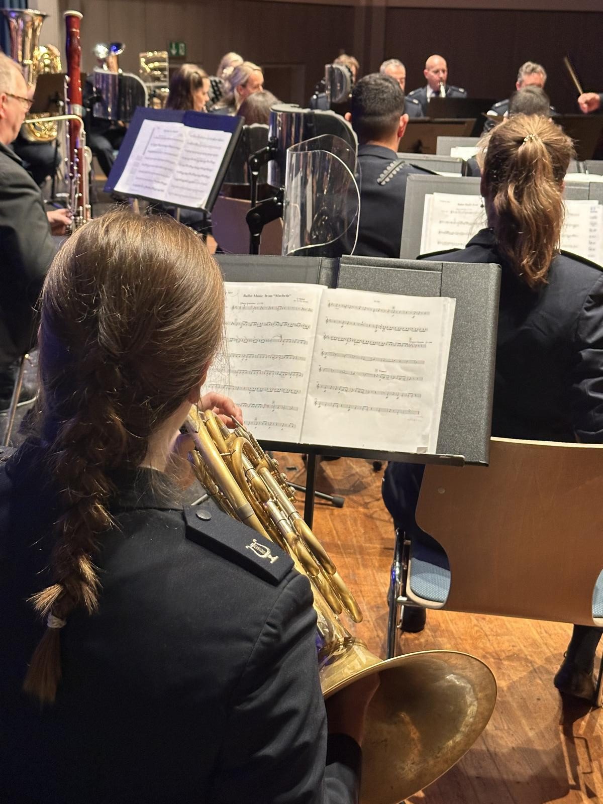 Filmmusik bei Kerzenlicht: Benefizkonzert des DRK Delbrück begeistert rund 300 Gäste